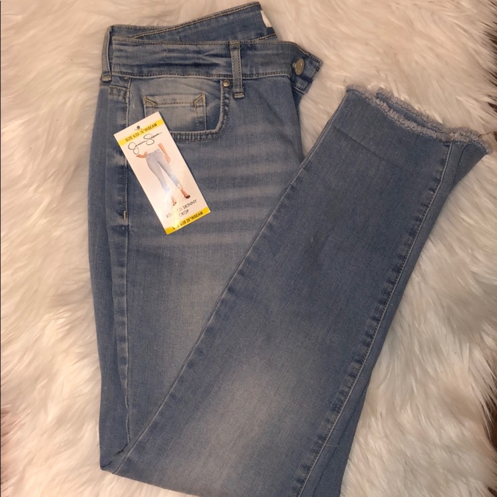 Jessica Simpson Relaxed Skinny Crop Jean NWT